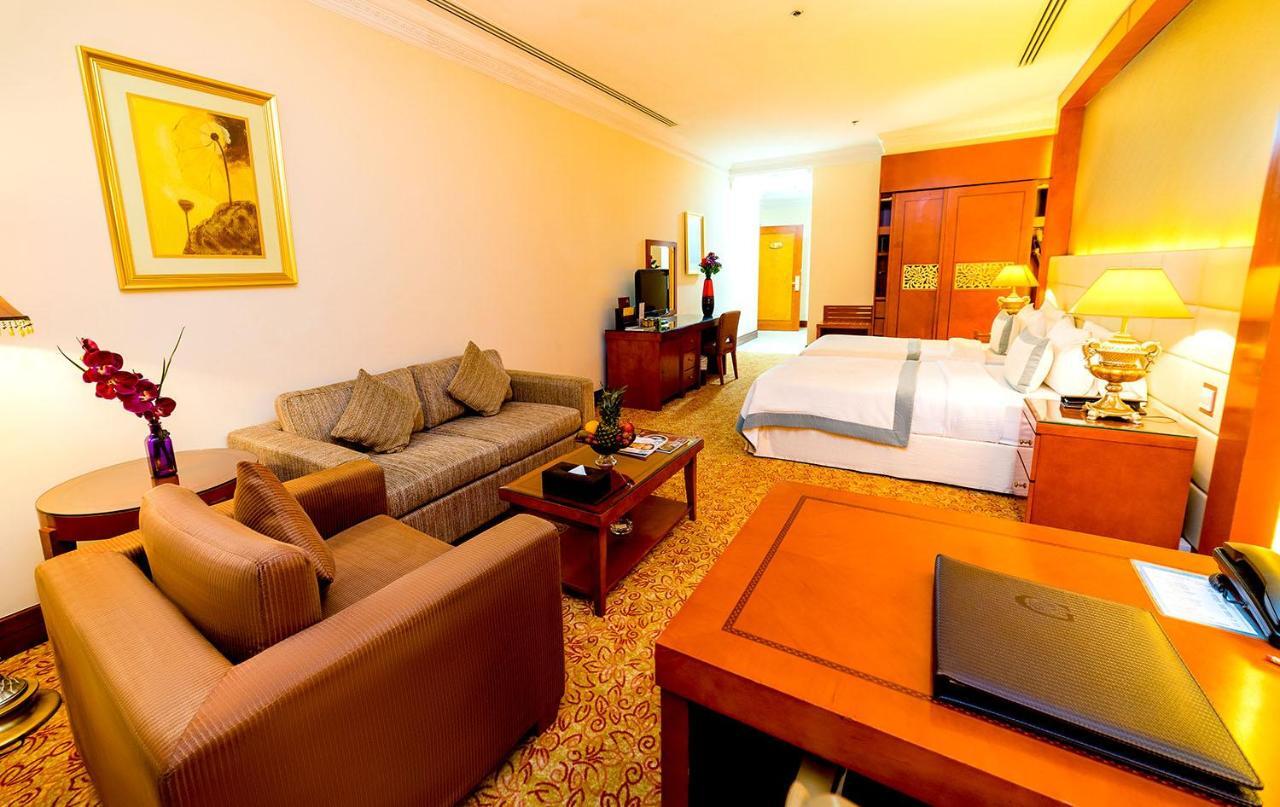 Grand Excelsior Hotel Al Barsha Дубай Екстер'єр фото